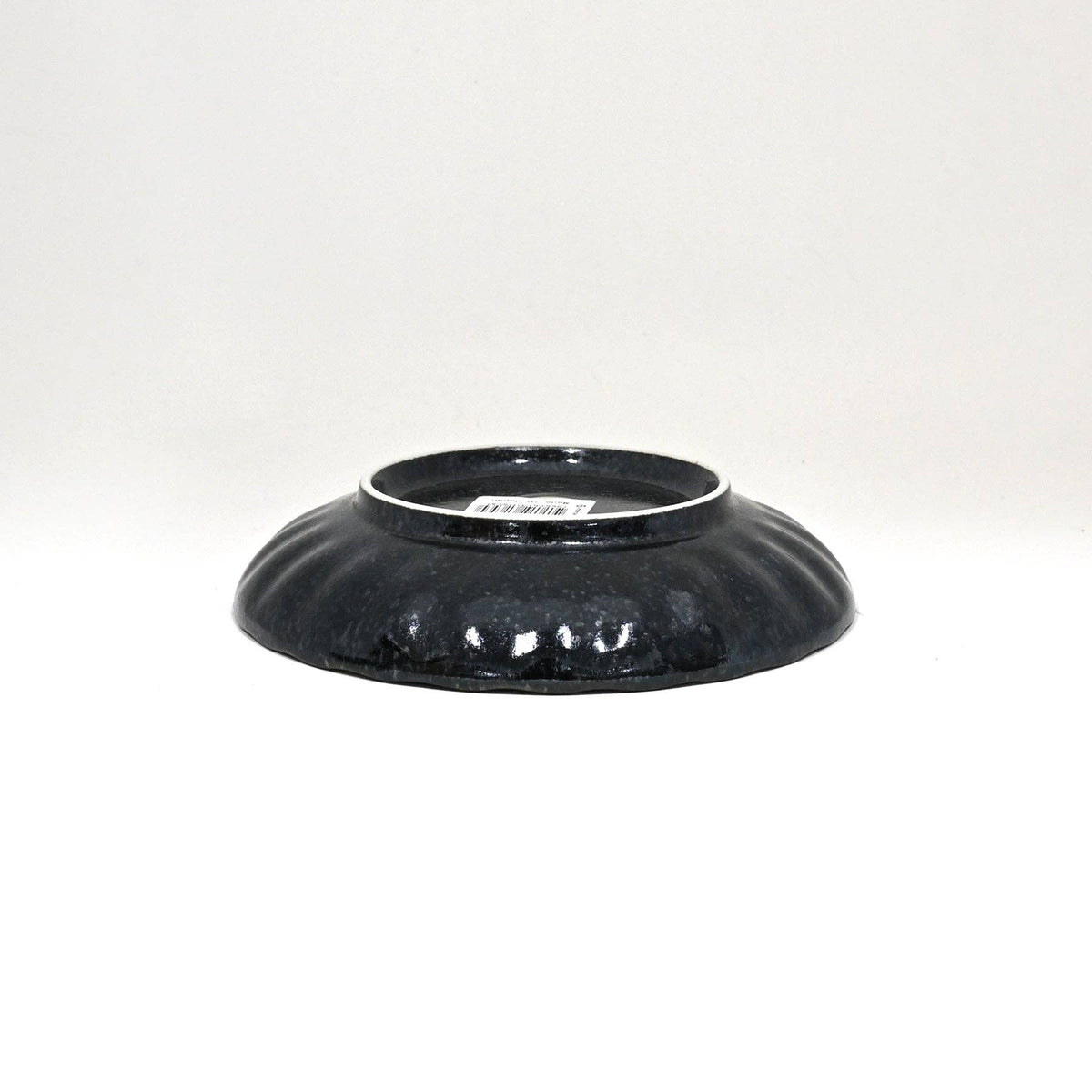 Kikugata chrysanthemum plate rim detail - PABOOM