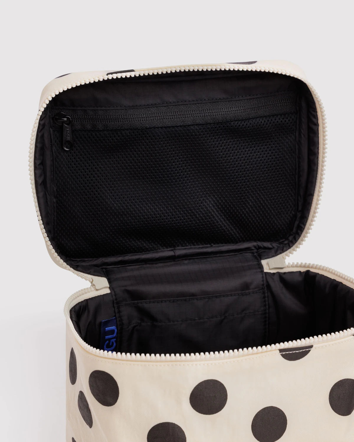 BAGGU Large Cosmetic Case - Cream and Black Polka Dot
