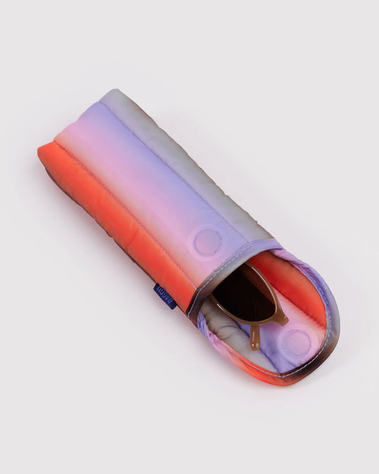 BAGGU Puffy Glasses Sleeve - Gradient Stripe Poppy & Lilac