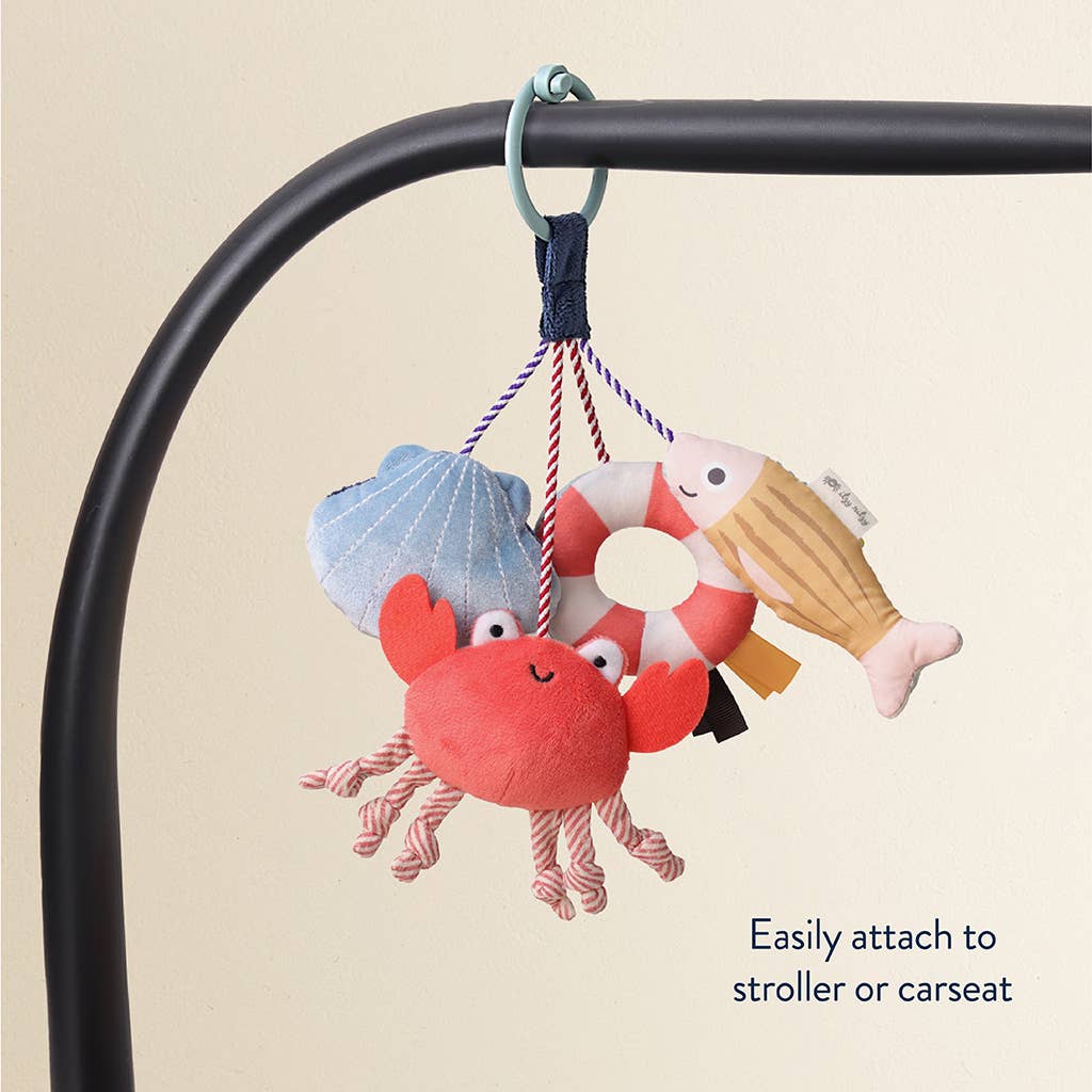 Itzy Travel Charms Seaside