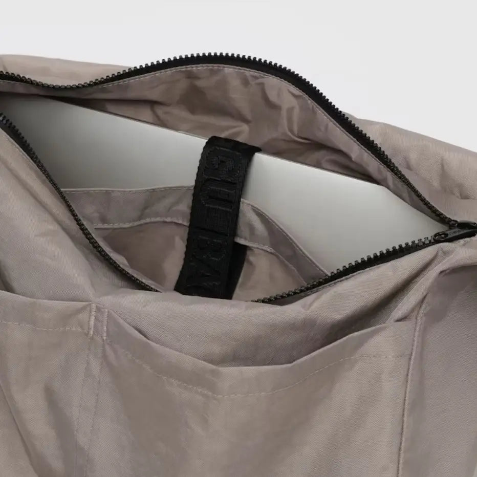 BAGGU Nylon Messenger Bag - Black