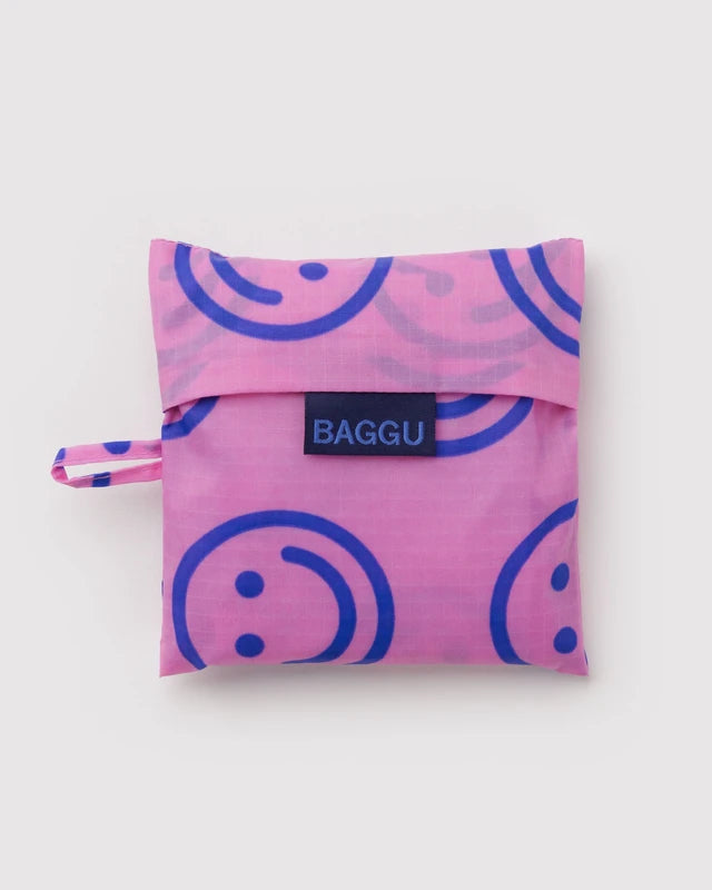 Standard Baggu Pop Pink Happy strap and hardware detail - PABOOM