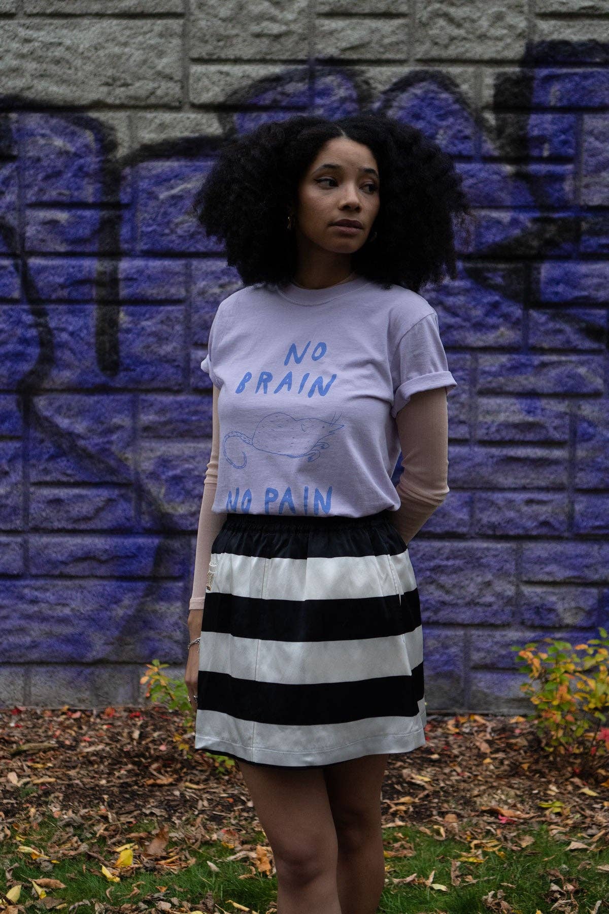 No Brain No Pain T-Shirt Graphic Tee - Nineties Purple