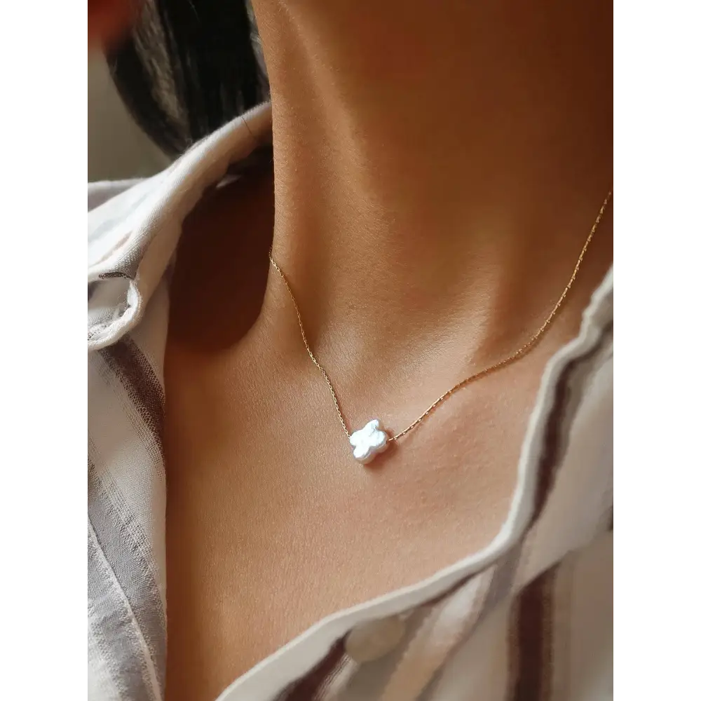Flânerie by MAIQ - 18K Gold Non-Tarnish Freshwater Pearl Clover Heart Necklace Clover-Cloverie / Yellow
