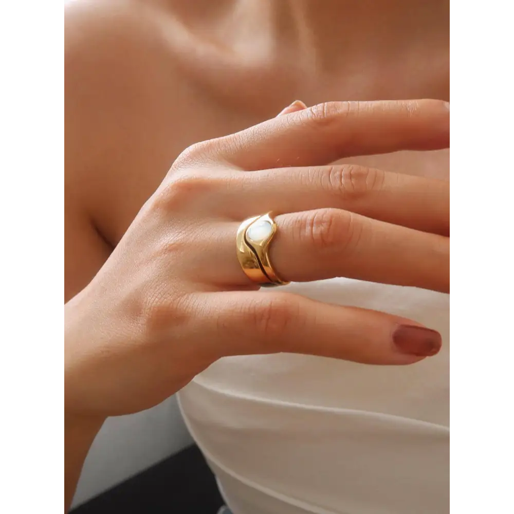 Flânerie by MAIQ - Alouette 18K Gold Non-Tarnish Stone Wave Ring