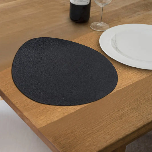 IH Casa Decor - Reversible Pleather Pebble Placemat Black