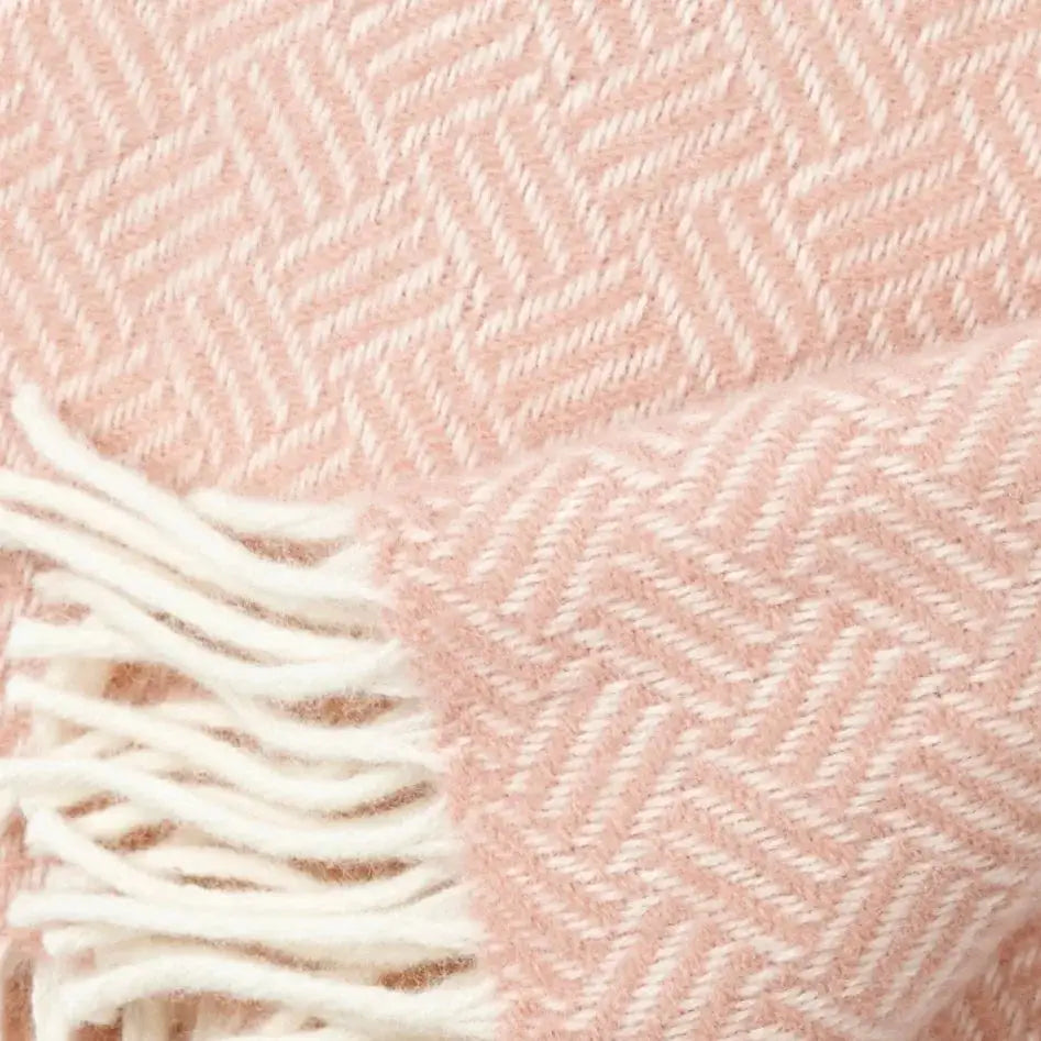 Samba Throw Rose Cloud - PABOOM