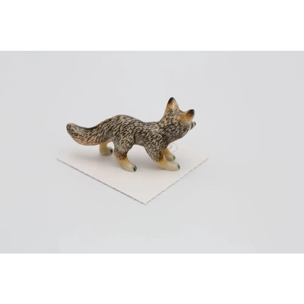 Climber Grey Fox Porcelain Miniture - PABOOM
