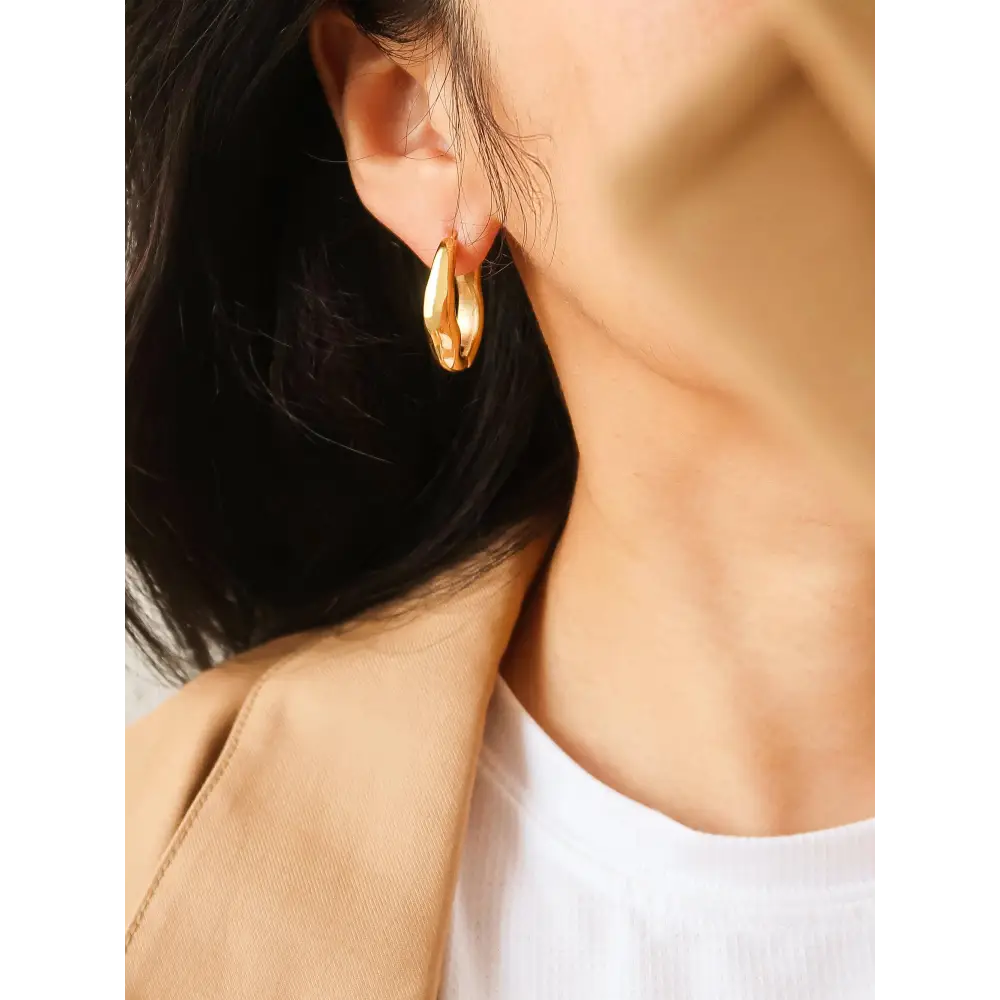 Maiq Accessories - Darcy Oval Hoop Earring Yellow Gold