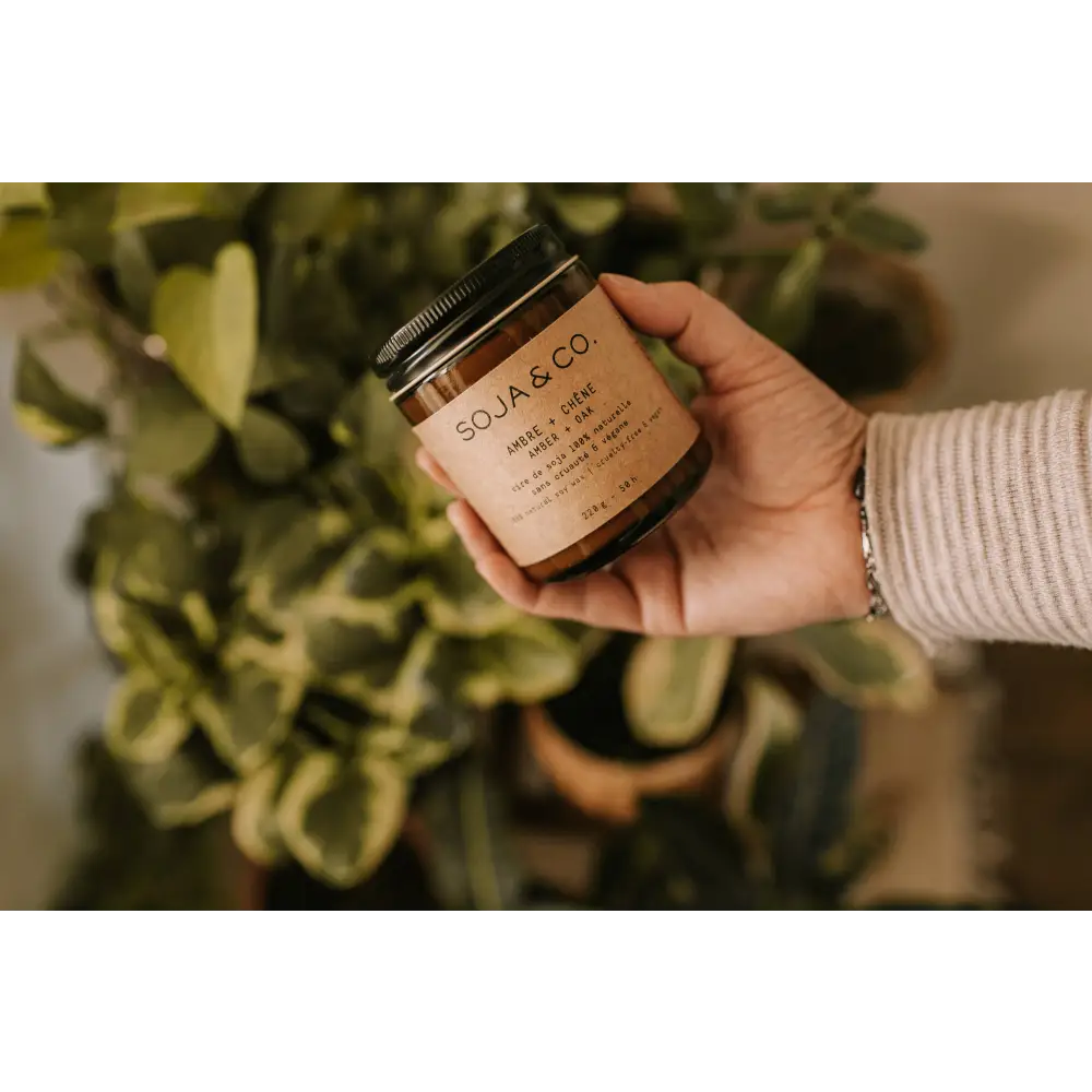 SOJA & CO. Soy Wax Candle - Amber + Oak