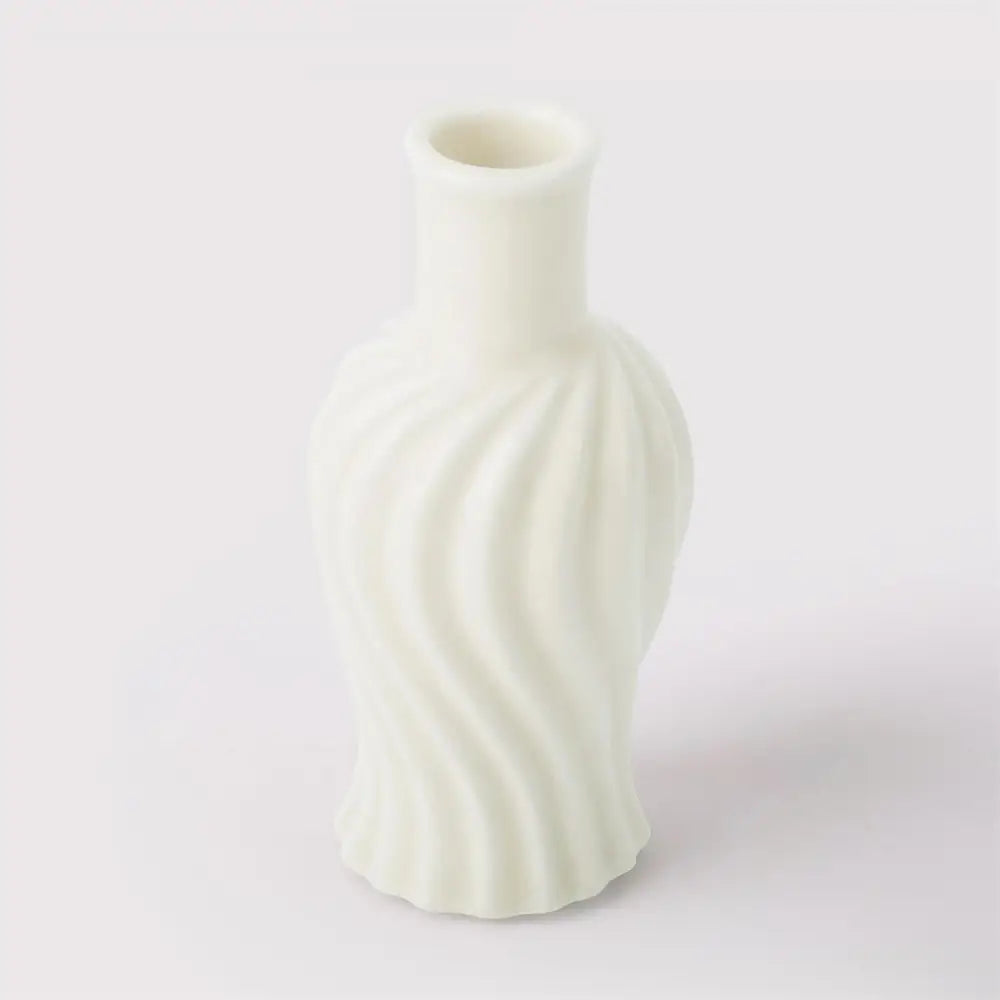 TRUU DESIGN - Classic Twist Bud Vase