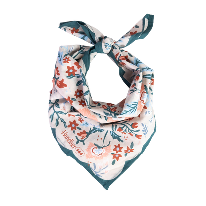 Willa Bandana tied around the neck