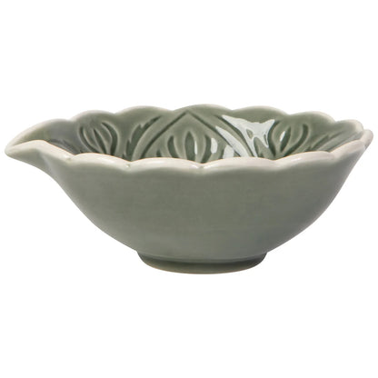 Opus Capri dish shown from the side, displaying the scalloped rim profile - PABOOM