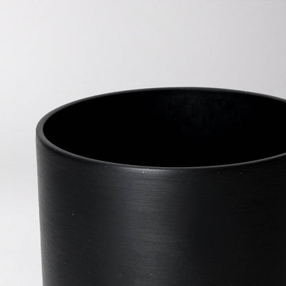 Kanso Designs Planter + Saucer 9” - Black