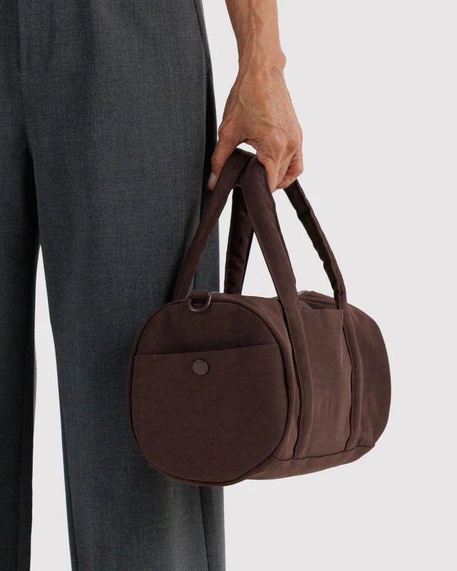 BAGGU Nylon Duffle Bag Coffee strap and hardware detail - PABOOM