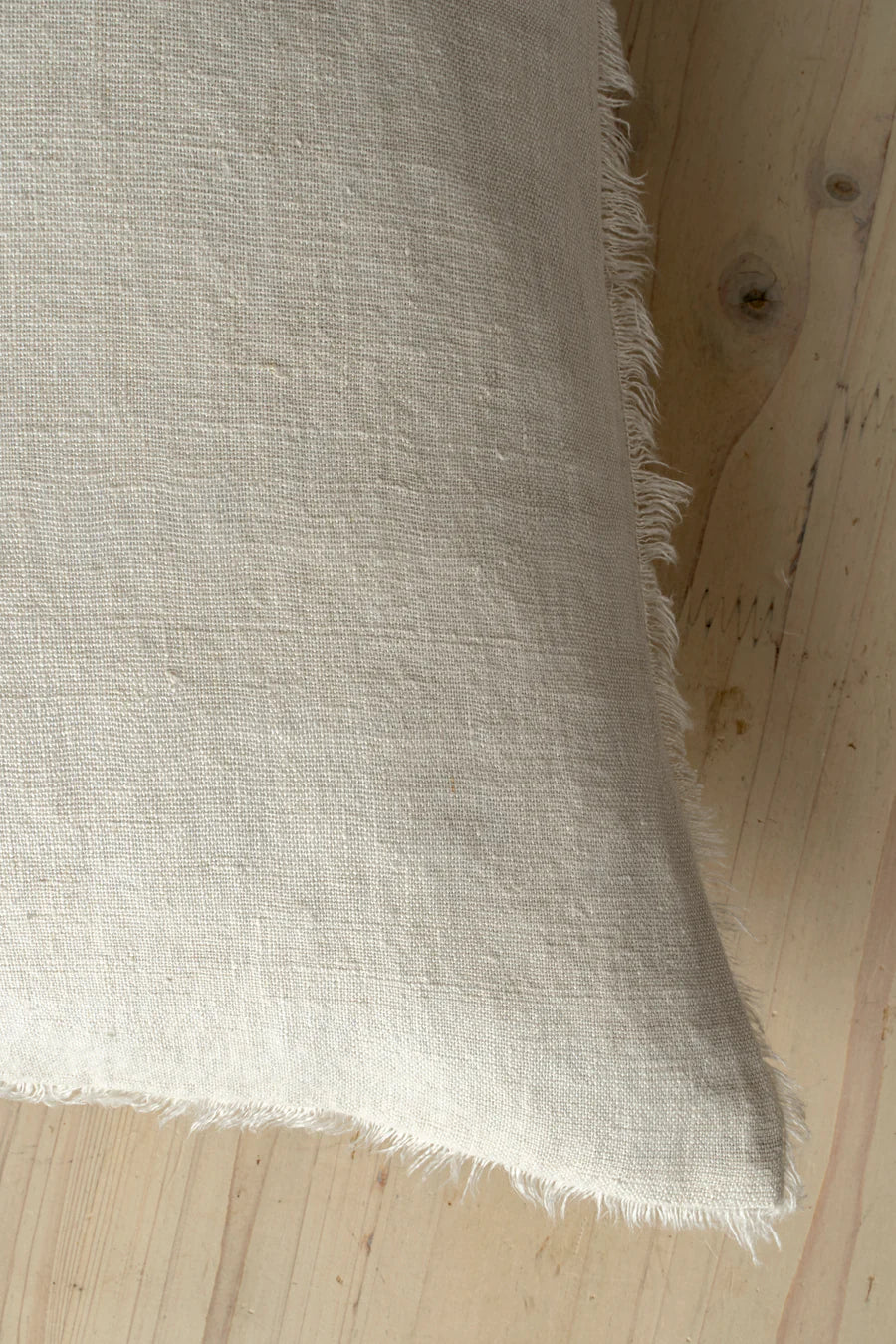 Lina Linen Cushion 20"