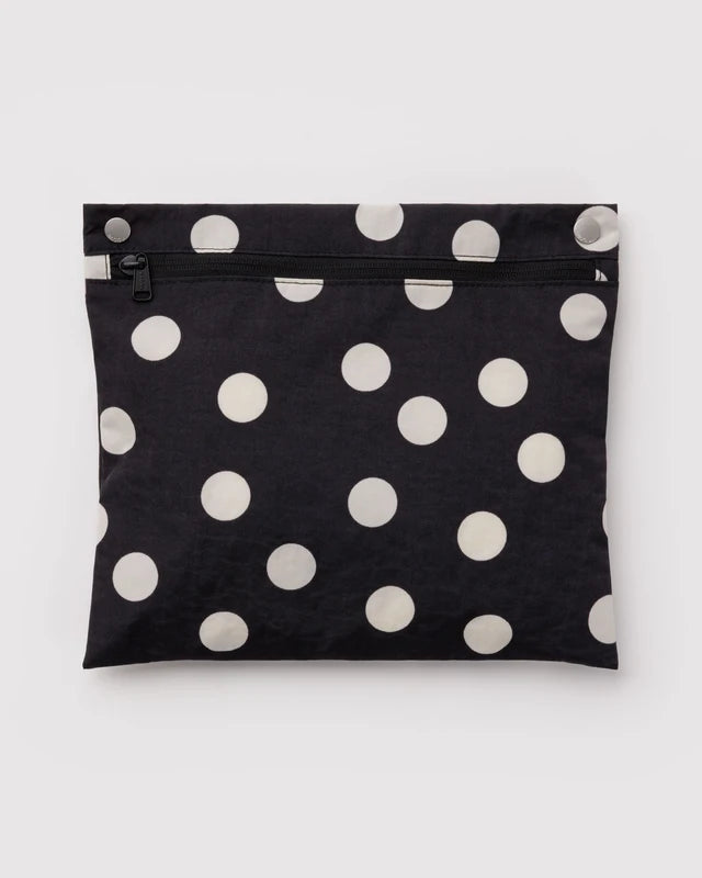 BAGGU Cloud Carry-on Black and Cream Polka Dot strap and hardware detail - PABOOM