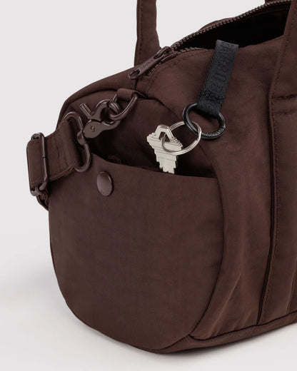 BAGGU Nylon Duffle Bag Coffee side profile - PABOOM