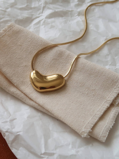 Louis Puffy Heart Necklace
