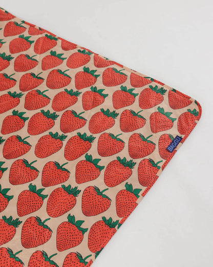 BAGGU Puffy Picnic Blanket - Strawberry