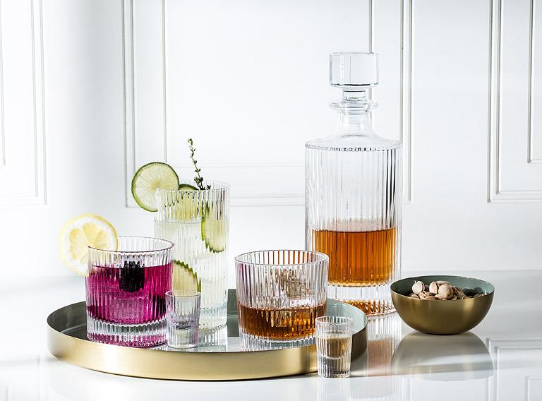 Clear glass vertical optic tumbler, additional angle