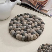 Modwool Multi Natural Felt Ball Trivet