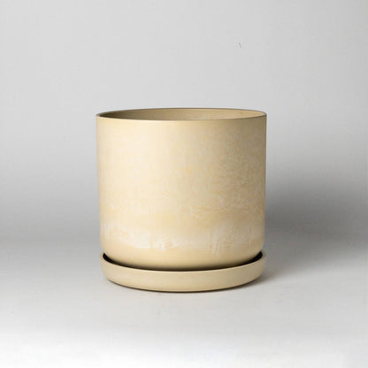 Kanso Designs Planter + Saucer 9” - Black