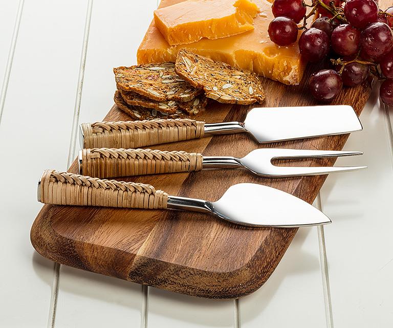 Rattan handle cheese knives, additional angle