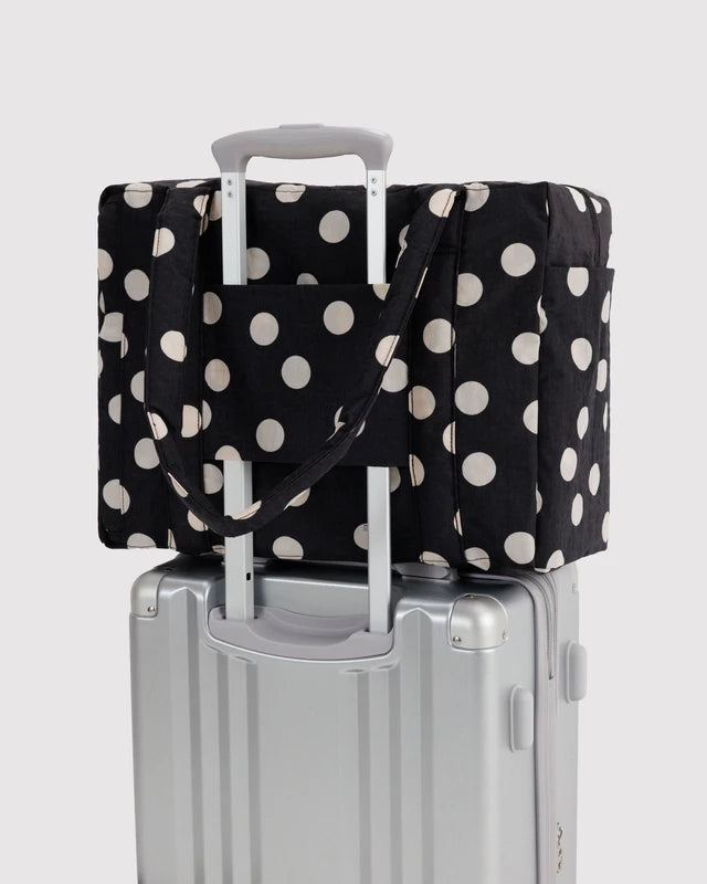 BAGGU Small Cloud Carry-On Black and Cream Polka Dot interior pocket detail - PABOOM