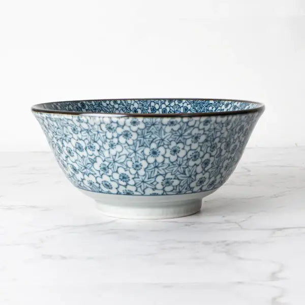 Komonshunju floral bowl shown from a side profile