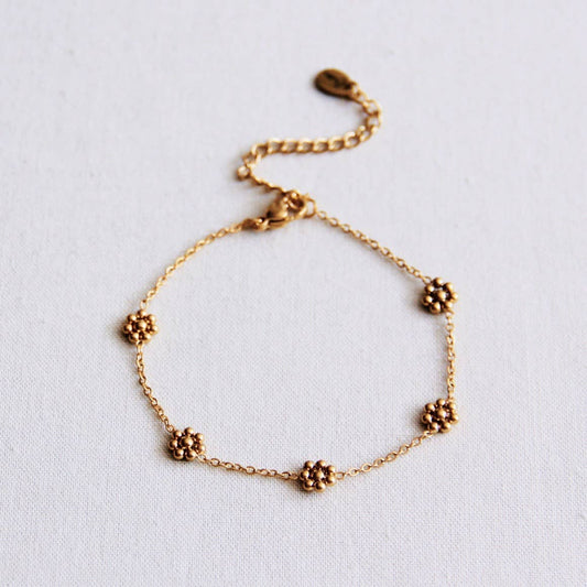 Fine Daisy Flower Bracelet Gold