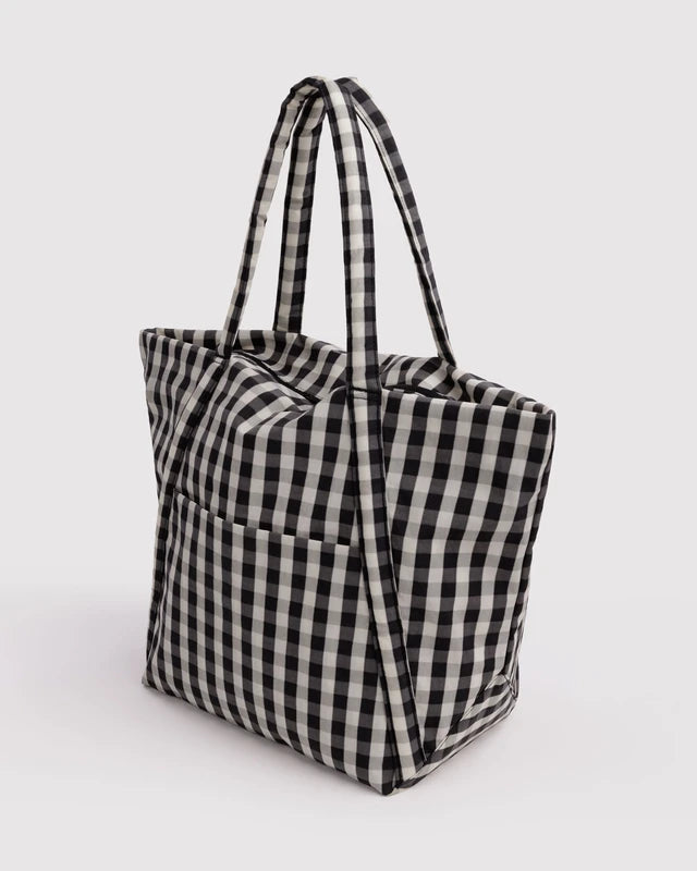 BAGGU Cloud Bag Black and Cream Gingham strap and hardware detail - PABOOM