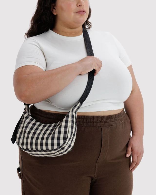 BAGGU Small Nylon Crescent Bag Black and Cream Gingham interior pocket detail - PABOOM