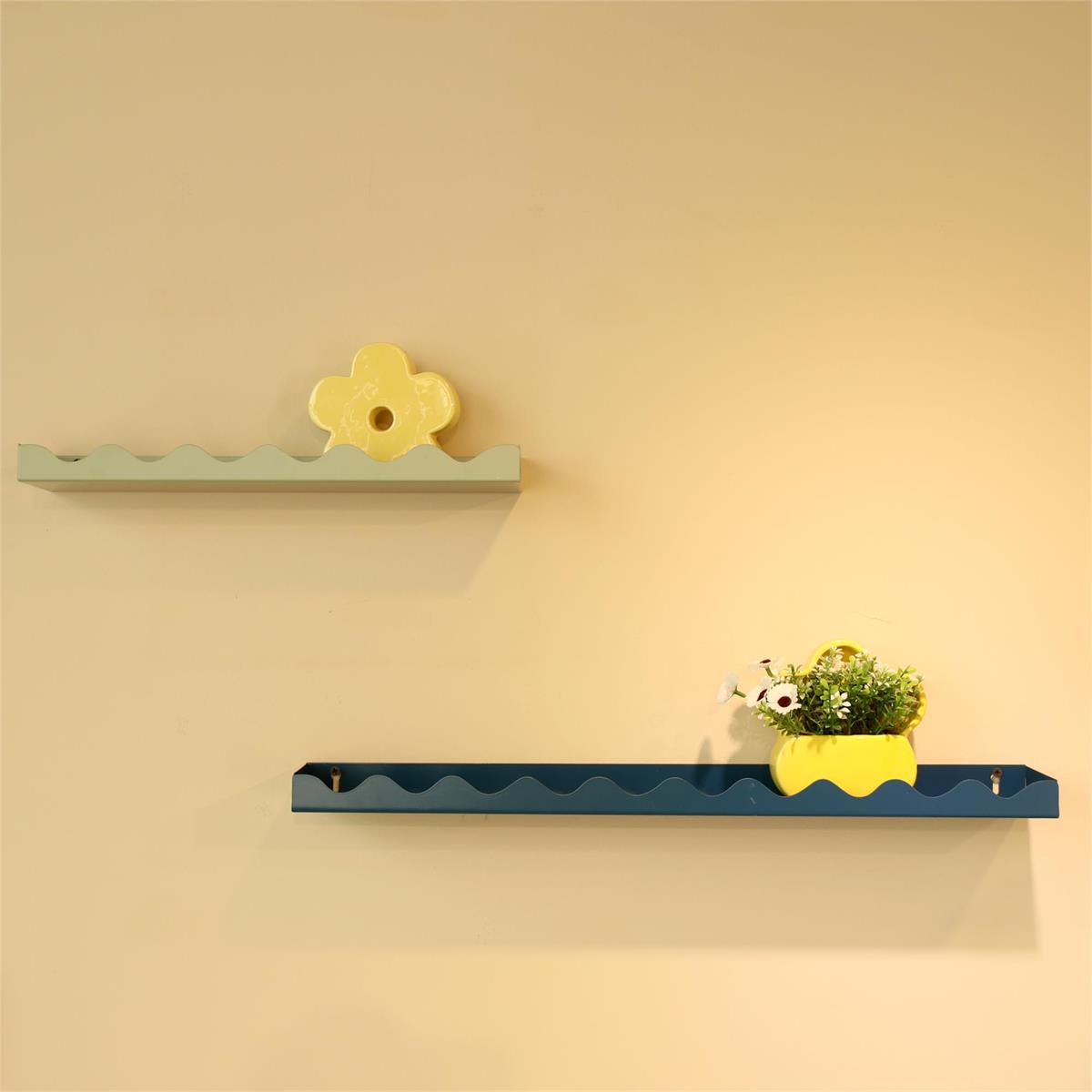 Metal Wiggle Edge Wall Shelf Seafoam