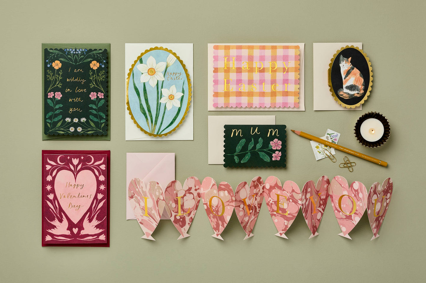 Wildflower Mum mini card paired with its pale grey envelope