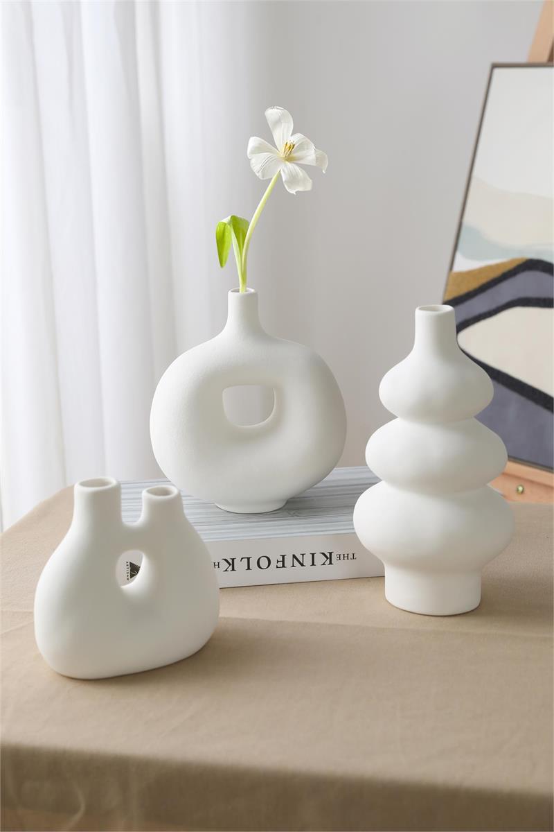 Donut Shape Double Stem Vase