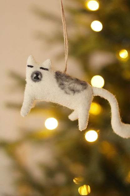 Curious Cat Felt Ornament - Cream