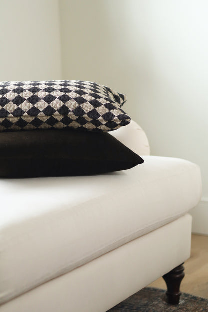 Vera Luxe Velvet Pillow - Midnight Green, 16x24