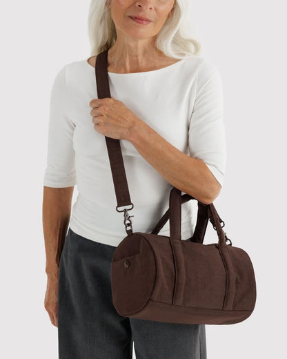 BAGGU Nylon Duffle Bag Coffee interior pocket detail - PABOOM