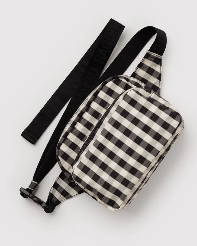 BAGGU Fanny Pack in Black and Cream Gingham with adjustable strap worn three ways - PABOOM