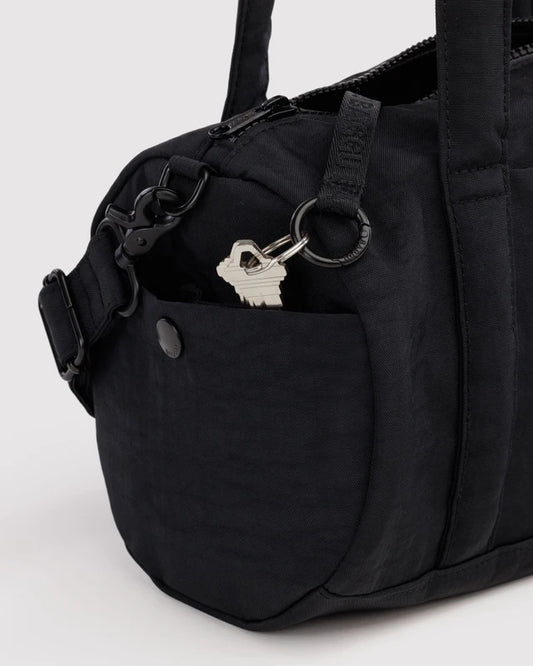 BAGGU Nylon Duffle Bag Black interior pocket detail - PABOOM