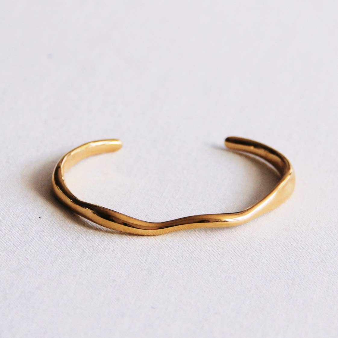 Bangle wave small - gold