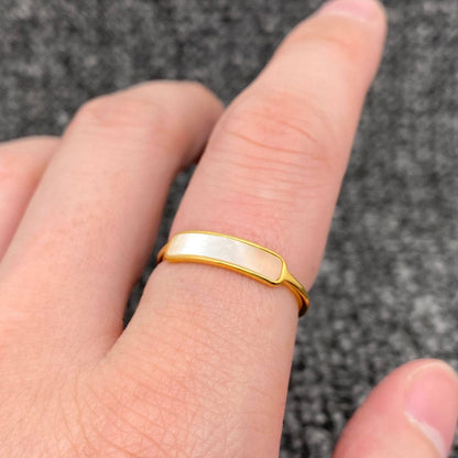 Curved Shell Fine Ring