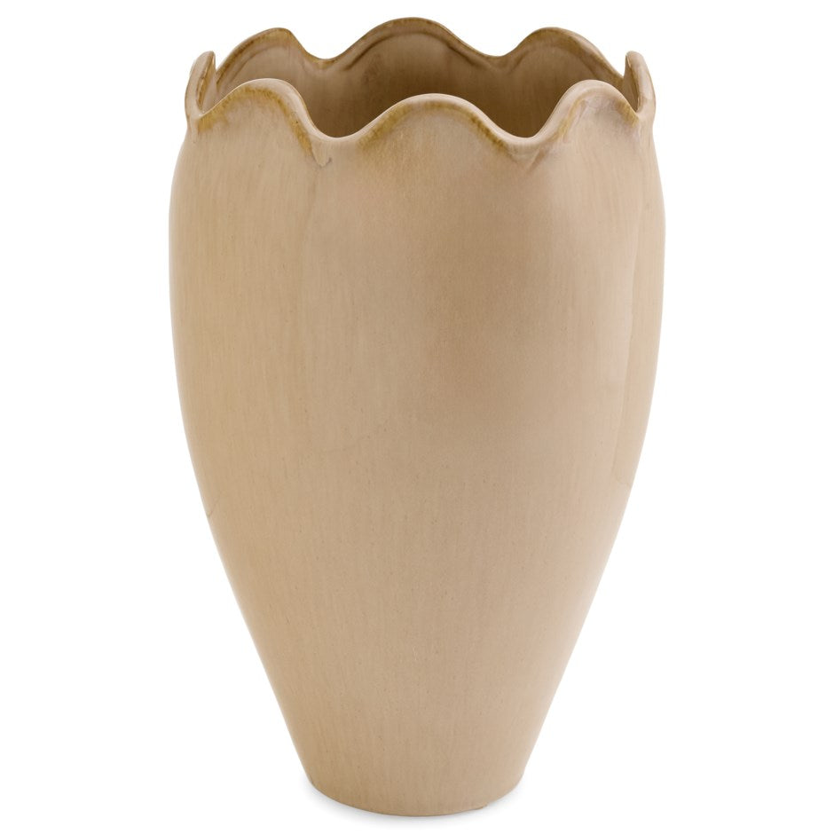 Ruffled Border Clay Vase Light Mocha
