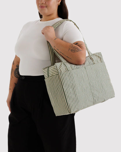 BAGGU Small Cloud Carry-On