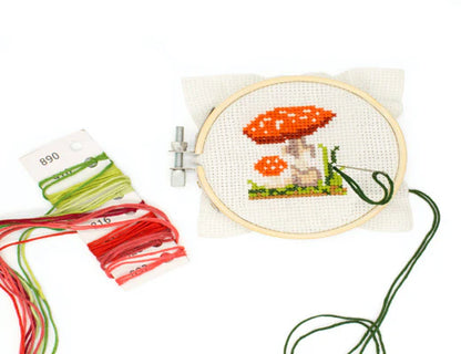 Mini Embroidery Kit Mushroom