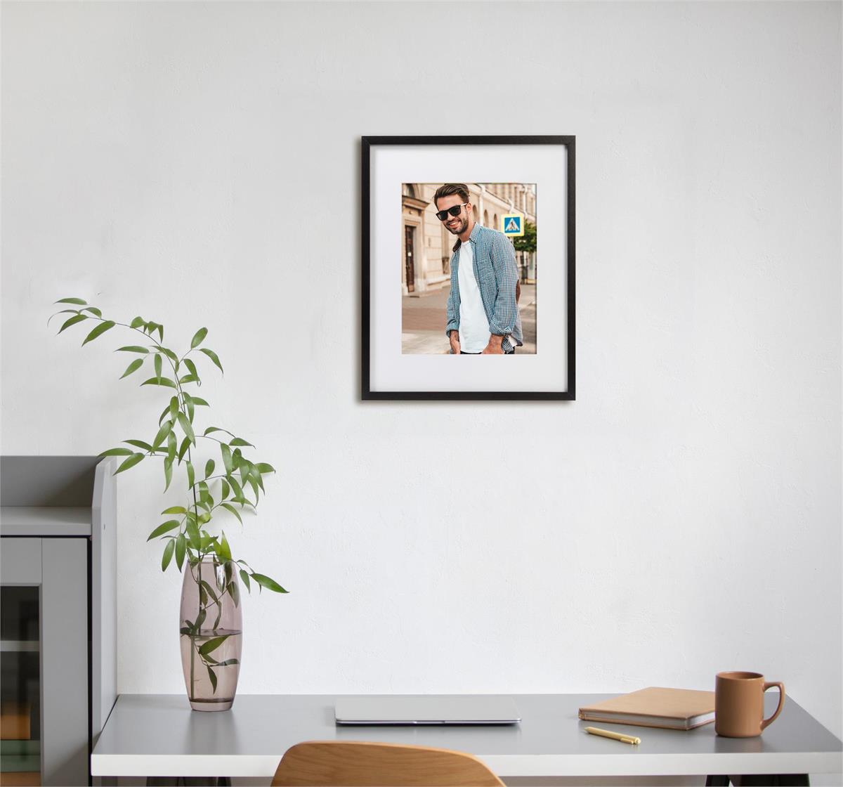 Gallery Frame Black 16x20in (11x14in.)