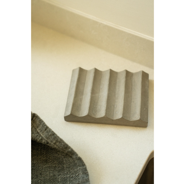 Ripple Concrete Soap Dish