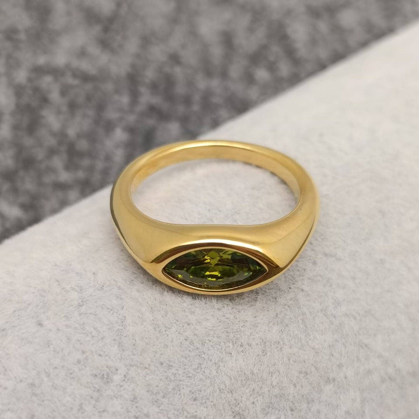 Horse Eye Zircon Ring - Green