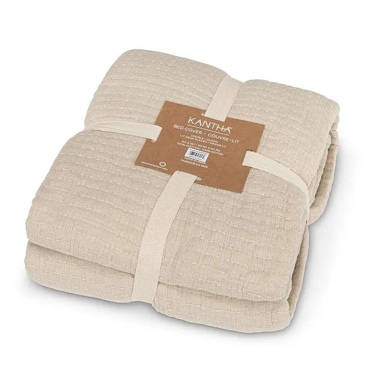 "Folded beige Kantha bed cover with label and straps, stonewashed cotton 90x90 - PABOOM"